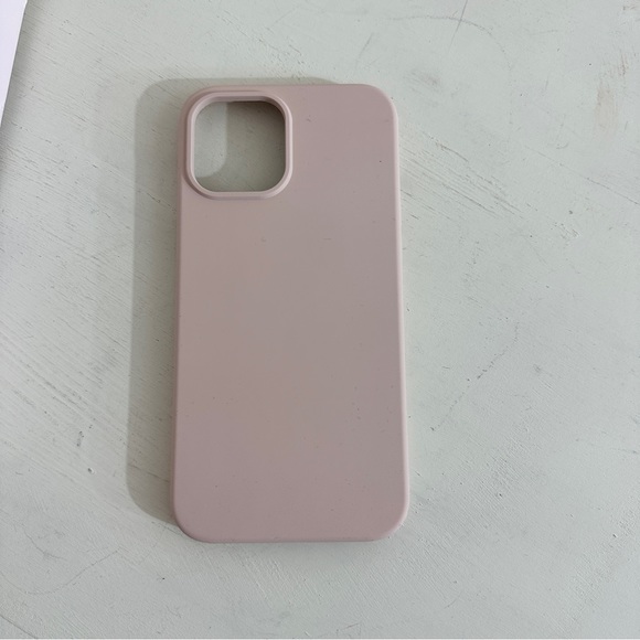 iPhone 12 pro max silicone case in light pink - Picture 4 of 6
